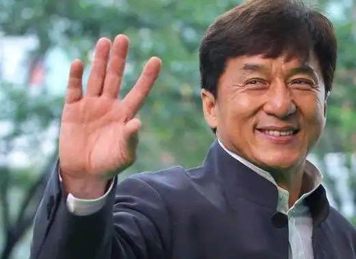 网红刘二狗拒绝成龙连麦还要50万出场费不把功夫巨星放在眼里