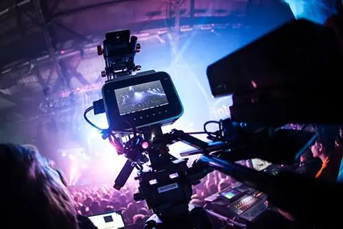 主播平台撕逼大战谁来管管混乱的游戏直播业