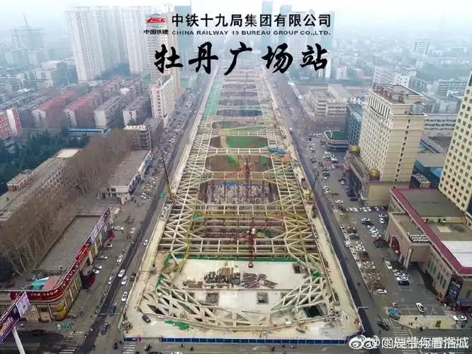 洛阳地铁牡丹广场站设26. 来自雨辰带你看洛城 - 微博