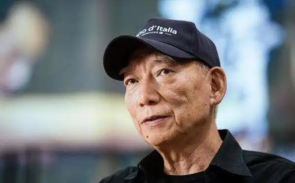 香港娱乐圈中的兄弟团:许氏有才,袁氏爱出家,向氏背景深