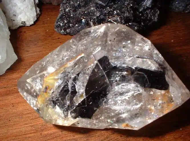 金刚石是钻石吗?