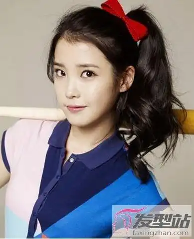 圆脸女生适合的马尾辫靠发型也能让脸型变小