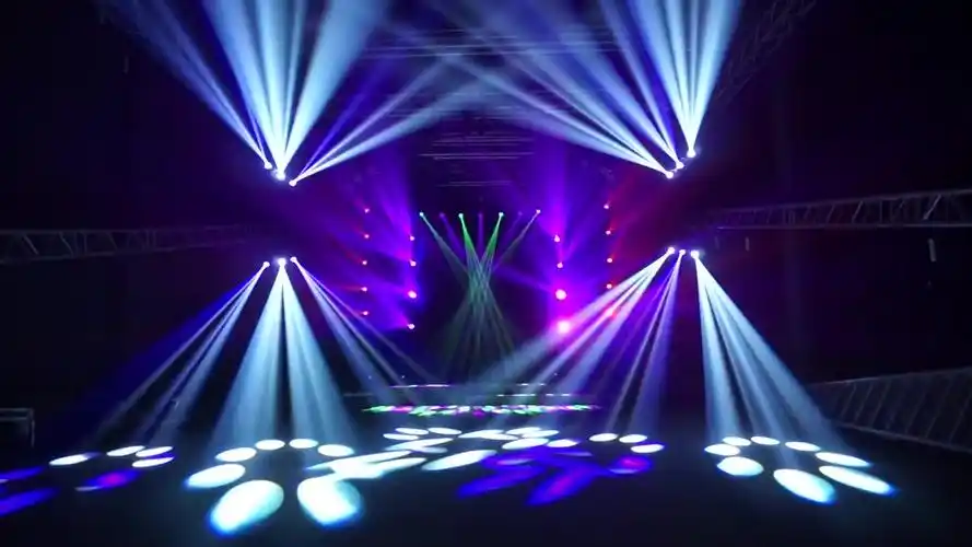88台230w光束灯打造的灯光秀_哔哩哔哩_bilibili