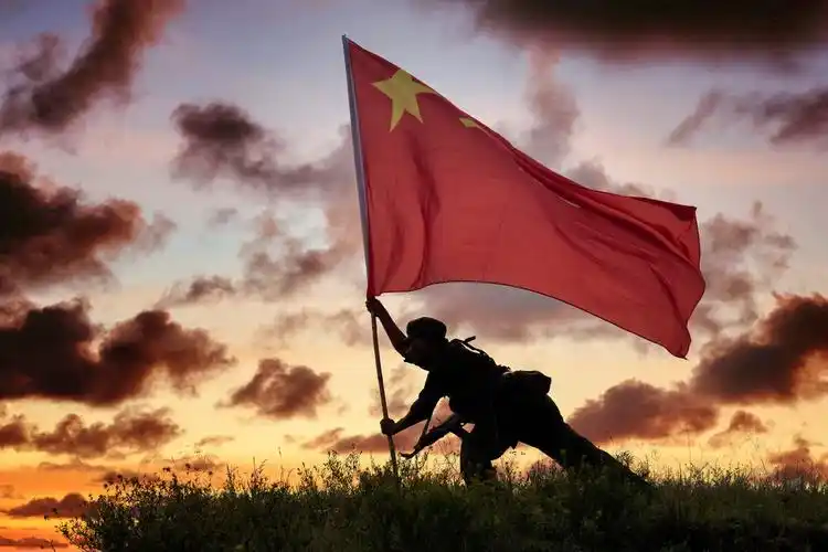 八一军旗高高飘扬 - 林子_享受孤独 - 图虫