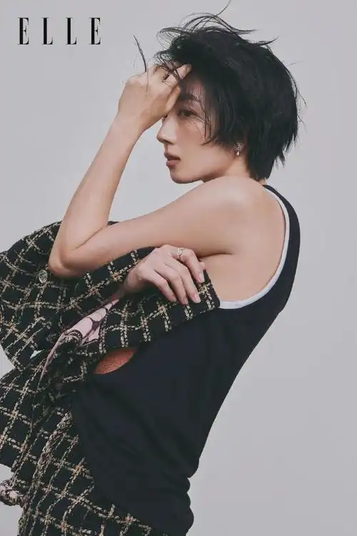 组图文艺女神桂纶镁慵懒优雅写真大片