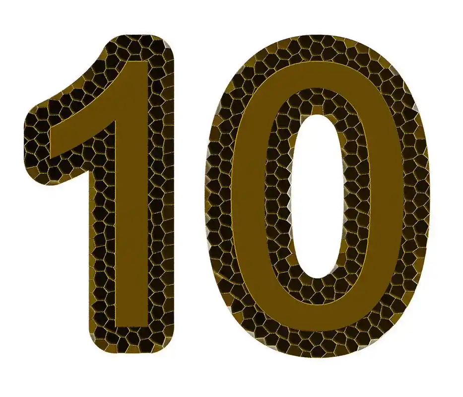 数字十在白色背景上,它是孤立