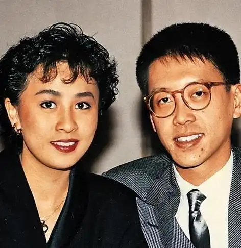 那时刘嘉玲刚和前男友分开,心情有点低落.