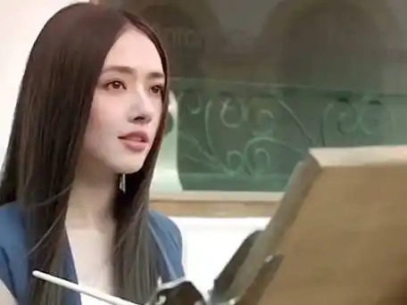 郭碧婷贴头皮黑长直发型驾驭的这么好