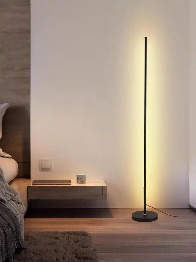 今天给大家90推荐27款平价高颜值的简约落地灯, 创意的造型,开灯