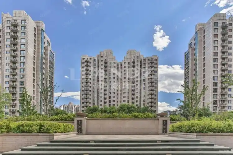 泛海国际兰海园3室2厅3卫231㎡南2899万