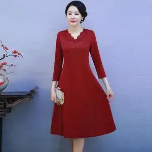 28妮妃尚美旗舰店天猫高端妈妈婚宴春装气质连衣裙过膝中长款嫁女儿