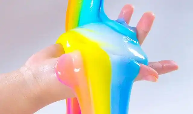 这种可以 diy 的黏糊糊滑叽叽的玩意儿,据说很减压