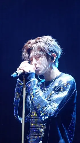 cr:quinnikun 蔡徐坤20181208第十二届音乐盛典咪咕汇《wait wait