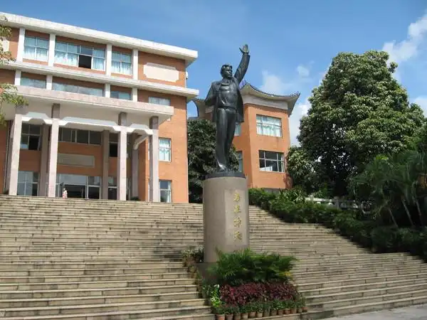 我的高中---中山市杨仙逸中学 - ray浩 - ray0213@yeah的博客