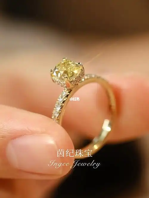 招财必戴的1克拉黄钻戒指75美到犯规78