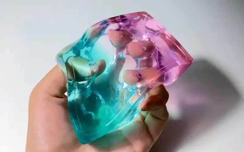 史莱姆超级透像玻璃一样的硬质水晶泥混合后居然颜色也非常梦幻slime