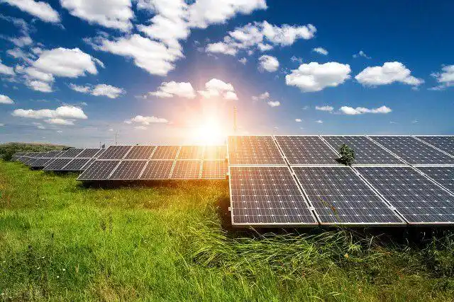 盘点3只光伏细分赛道龙头,股价都在15下方|硅片|太阳能|能源_网易订阅