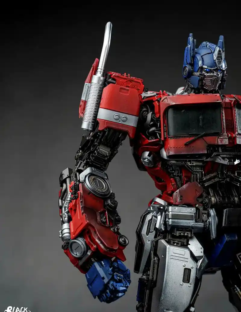 模型欣赏:圣斯基 外传擎天柱重涂欣赏,by 黑板black.