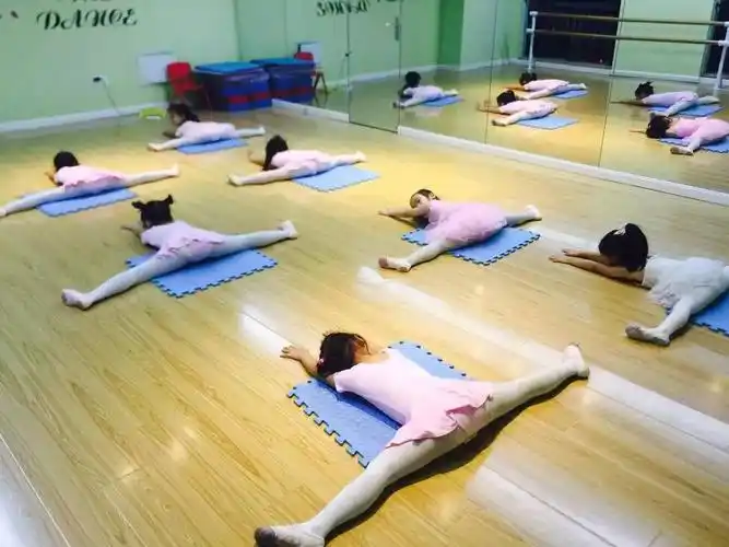 少儿舞蹈之压腿小技巧|你get到了吗?