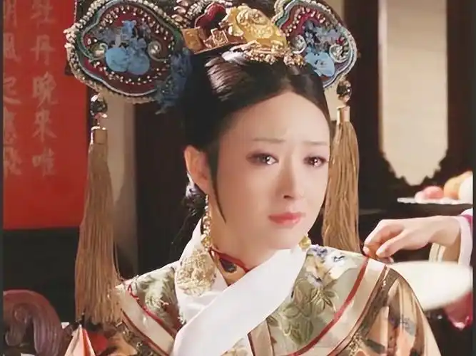 《甄嬛传》:从天黑等到天亮的华妃,她的"痴爱"皇上,太不简单