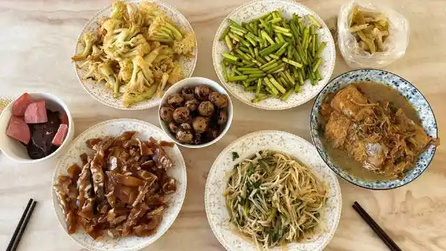 山东丈母娘的一桌菜,在朋友圈火了,不浪费不剩菜,网友:换女婿|饭菜