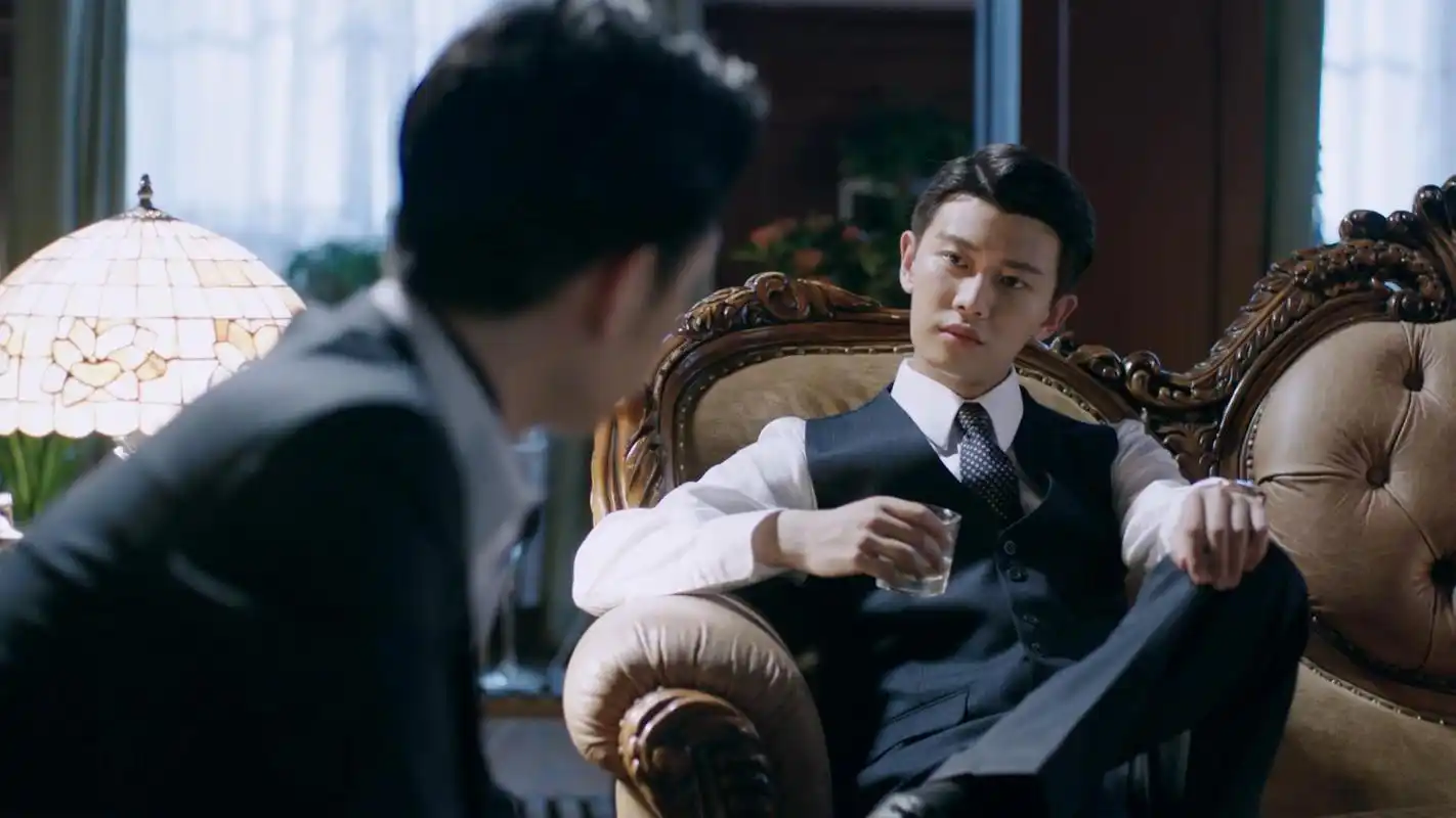 《秋蝉》任嘉伦演绎深情特工,看看他有多少微表情(图集二)