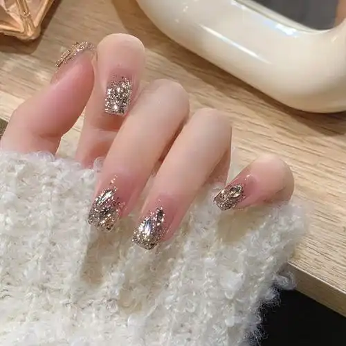 秋冬网红新款显白爆闪璀璨钻石美甲成品手工定制穿戴甲防水可拆卸