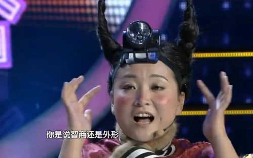 【百变大咖秀】百变五侠之贾玲模仿谢娜