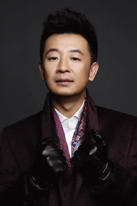 黄海波回应卖惨质疑,帮父亲取养老金,最低生活开销能保障