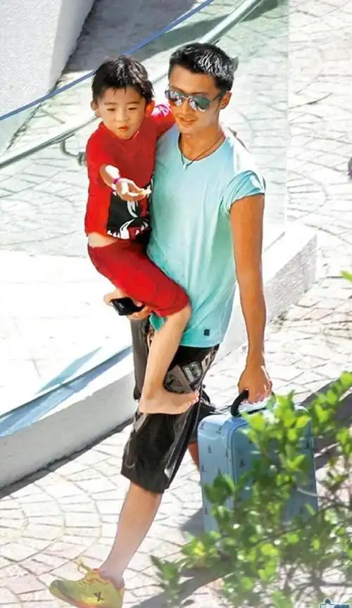 何孟怀和张柏芝在一起港风女神张柏芝的彪悍情史