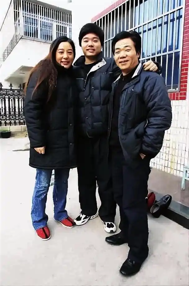 丁俊晖的妻子张元元:她不是富二代,见证了丈夫辉煌背后的眼泪