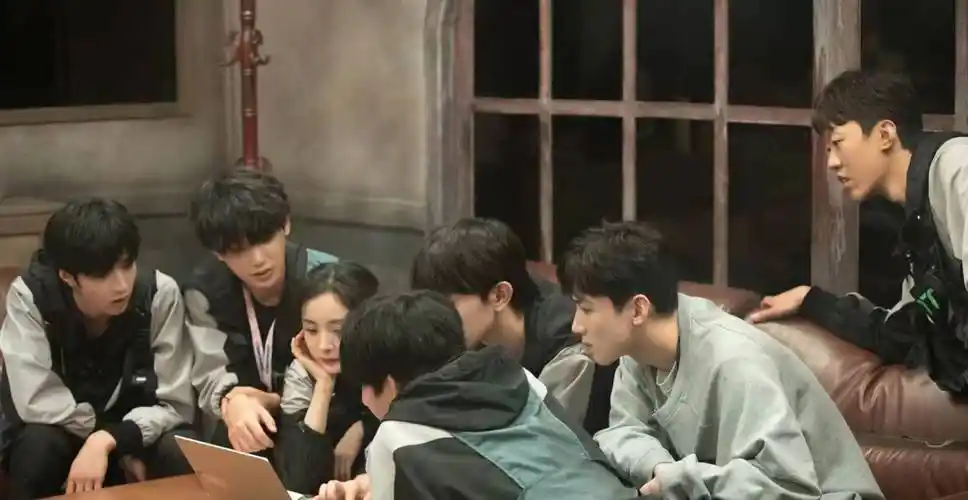 《迷失大逃脱》新一期开播,白敬亭刘耀文遭老粉抵制,黄明昊有危机了?