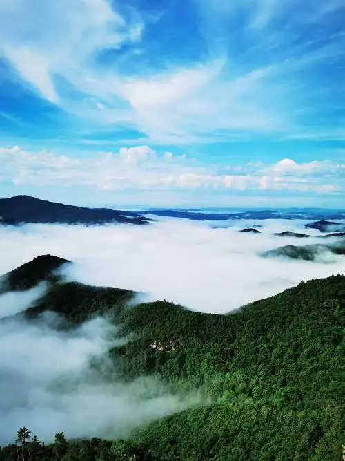 林都伊春边疆之城北国风光金祖山风景区