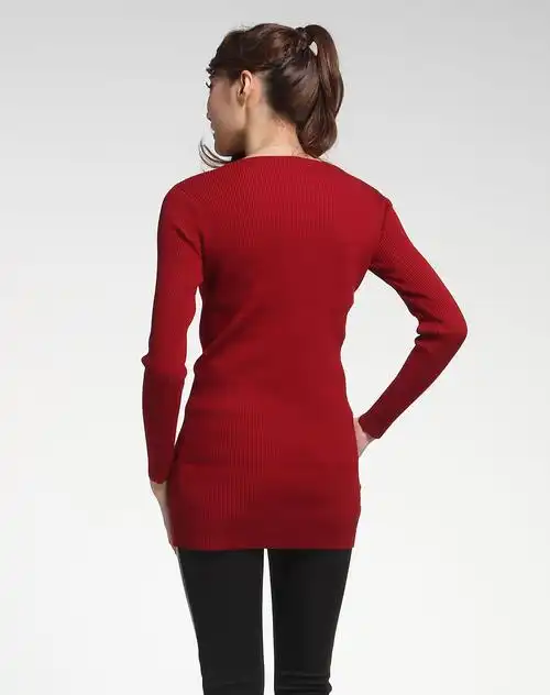 枣红色圆领简约长袖毛衣