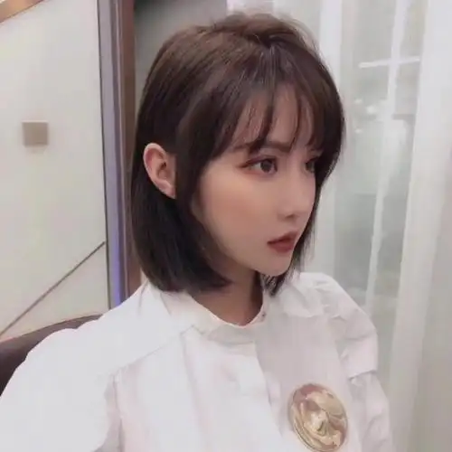 甜过初恋的短发发型不仅修饰脸型看起来还显年轻好几岁呢