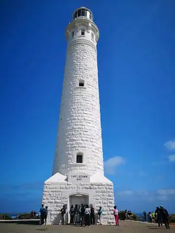 这里位于是全世界最美的海角之一,也是澳大利亚最高的灯塔,有100多年