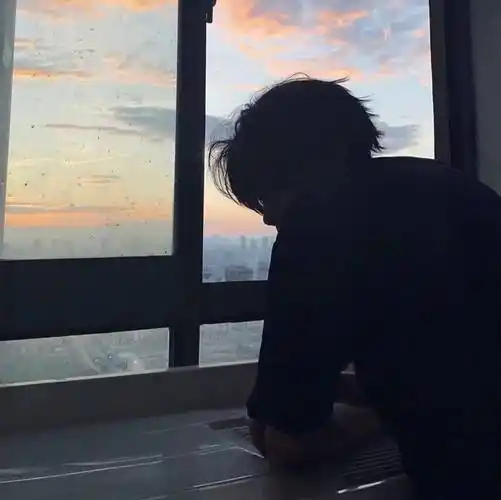 头像| 不明显单人情侣头像_明星_类型_什么