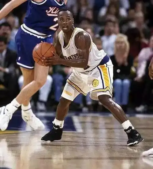 盘点nba史上最矮球星,他竟然是最矮的!