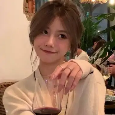 女头像同一个人真实 高清时尚潮流的同一人头像多张女_女生头像_美头