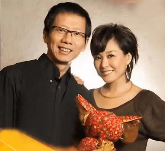 史可与黄小茂离婚23年她嫁外国丈夫他娶美女主持人生各异