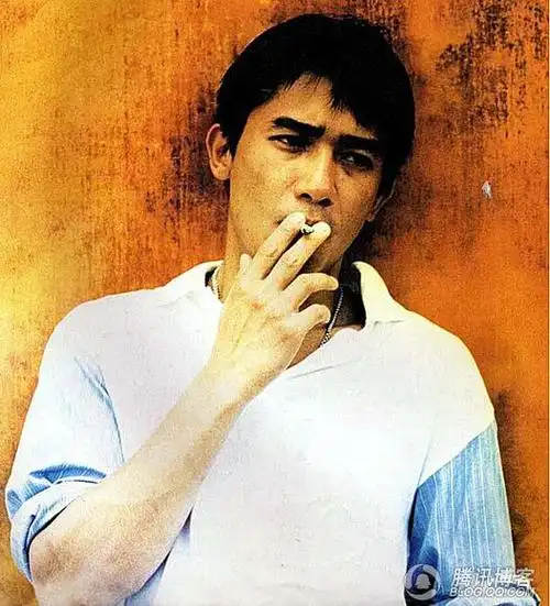 销魂明星抽烟图排行 - 南无栴檀窟庄严胜佛的日志 - 网易博客