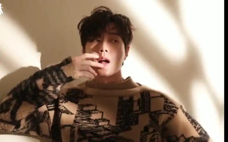 活动作品forest朴海镇讲鬼故事朴海镇欧巴在线撩妹