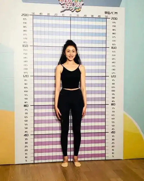 张天爱这比例能赢唐嫣我信了臂展超身高20cm赶上2米nba运动员