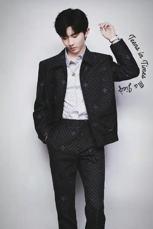 帅得我晕倒78156901#马嘉祺微博之夜#^ ^#马嘉祺格纹西装