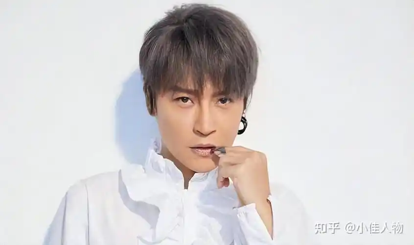 陈志朋不红,是因为他在正在"另一个圈子"里,风生水起