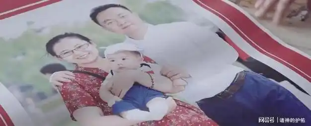 蔡磊既温馨又让无数网友泪目的一张照片