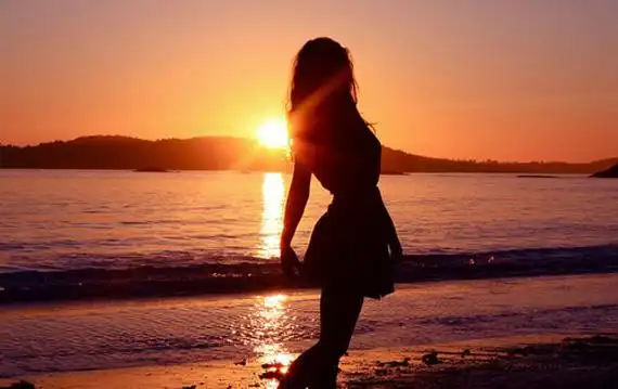 唯美的夕阳下背影_好看的图片_非主流图片_我要个性网