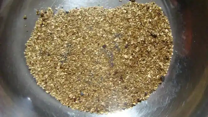 链斗淘金船河流沙金开采案例