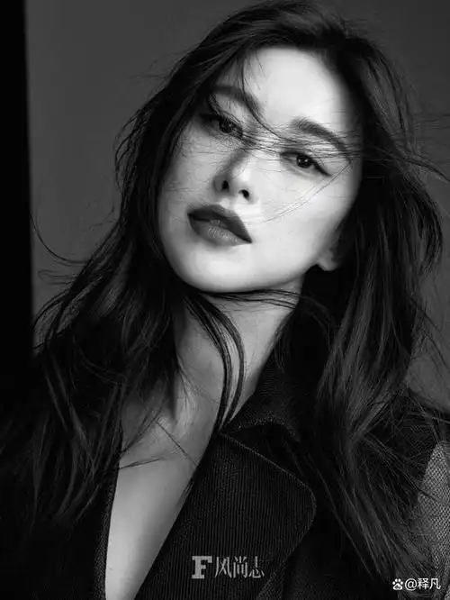 最近,著名女星朱珠登上了《风尚志》杂志的封面,她造型百变,魅力不可