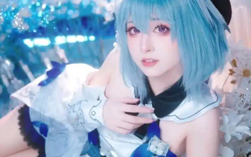 小姐姐 cos 崩坏3